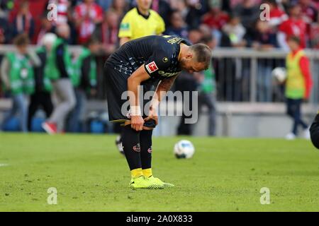 München, Deutschland. 21 Sep, 2019. firo: 21.09.2019, Fußball, 1.Bundesliga, Saison 2019/2020, FC Bayern München - FC Köln, Rafael Czichos, FC Cologne, Koeln, Koln, vollständige Abbildung, Enttäuschung, | Verwendung der weltweiten Kredit: dpa/Alamy leben Nachrichten Stockfoto