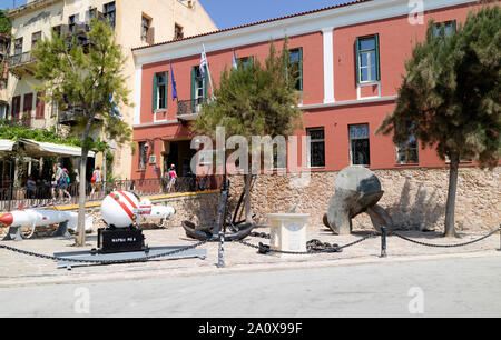 Chania, Kreta, Griechenland. Juni 20119. Das Maritime Museum von Kreta auf der Venezianische Hafen in Chania Westkreta. Stockfoto