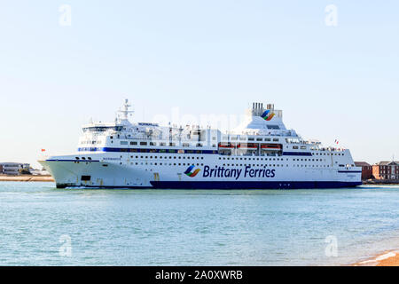 Brittany Ferries Normandie' Autofähre Segeln von Portsmouth Harbour, UK Stockfoto