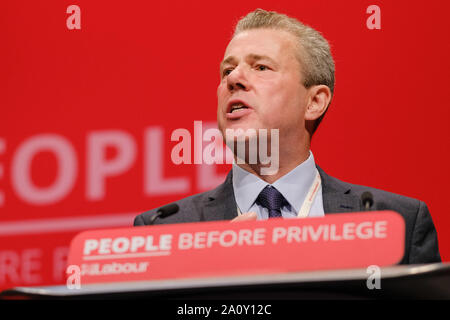 Brighton, UK. 22. September 2019. Mark Serwotka, TUC-Kongress Präsident 2019 Adressen der Labour Party Herbst Konferenz. Als geöffnet markieren der gesundheitlichen und sozialen Versorgung diskutiert. Credit: Julie Edwards/Alamy leben Nachrichten Stockfoto