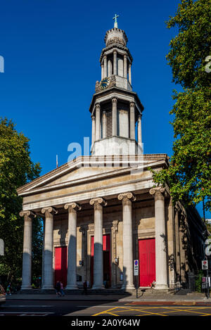 Kirche St. Pancras in London. Erbaut 1819 - 22 Architekten William und Henry William Inwood. AKA St Pancras neue Kirche. Griechischen Revival Stil. Stockfoto