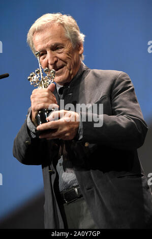 Costa Gavras am Donostia Award für sein Lebenswerk an der 67th San Sebastian International Film Festival / Festival Internacional de Cine de San Sebastián am Theater Victoria Eugenia. San Sebastian, 21.09.2019 | Verwendung weltweit Stockfoto