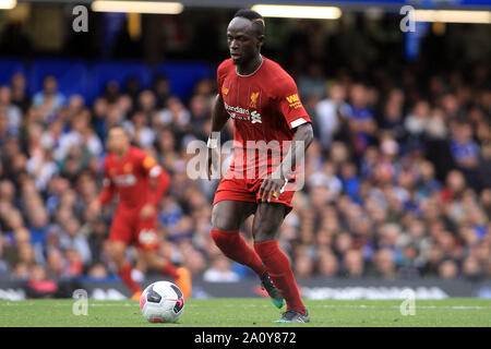 London, Großbritannien. 22 Sep, 2019. Sadio Mähne von Liverpool in Aktion. Premier League match, Chelsea gegen Liverpool an der Stamford Bridge in London am Sonntag, den 22. September 2019. Dieses Bild dürfen nur für redaktionelle Zwecke verwendet werden. Nur die redaktionelle Nutzung, eine Lizenz für die gewerbliche Nutzung erforderlich. Keine Verwendung in Wetten, Spiele oder einer einzelnen Verein/Liga/player Publikationen. pic von Steffan Bowen/Credit: Andrew Orchard sport Fotografie/Alamy leben Nachrichten Stockfoto