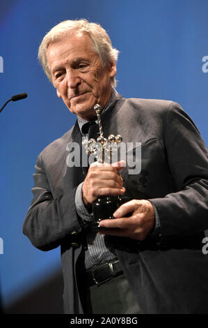 San Sebastian, Spanien. 21 Sep, 2019. Costa Gavras am Donostia Award für sein Lebenswerk an der 67th San Sebastian International Film Festival / Festival Internacional de Cine de San Sebastián am Theater Victoria Eugenia. San Sebastian, 21.09.2019 | Verwendung der weltweiten Kredit: dpa/Alamy leben Nachrichten Stockfoto