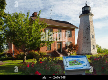 Rochester, New York, USA. September 20, 2019. Ansicht des Charlotte-Genesee Leuchtturm, 1822 erbaute, in Charlotte, einem Vorort von Rochester, in der Nähe der s Stockfoto