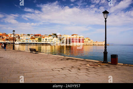 Griechenland, Kreta, Chania - Mai 19, 2018 - Blick auf den Hafen in der Altstadt Stockfoto