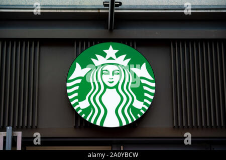 Shanghai, Shanghai, China. 22 Sep, 2019. Starbucks Logo in Shanghai gesehen. Ein amerikanischer Kaffee und Kaffeehaus Kette. Credit: Alex Tai/SOPA Images/ZUMA Draht/Alamy leben Nachrichten Stockfoto