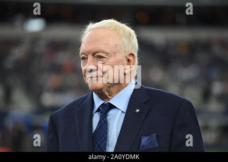 Arlington, USA. 22 Sep, 2019. Dallas Cowboys besitzer Jerry Jones vor der Miami Dolphins NFL Spiel AT&T Stadium in Arlington, Texas am Sonntag, 22. September 2019. Foto von Ian Halperin/UPI Quelle: UPI/Alamy leben Nachrichten Stockfoto