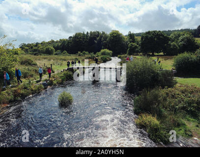 East Dart River Bridge und Postbridge Clapper Bridge, Stockfoto