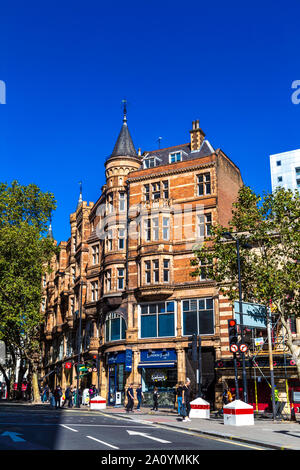 Sovereign House in der Shaftesbury Avenue, London, UK Stockfoto