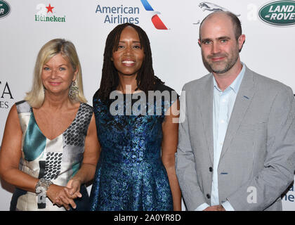 September 21, 2019, Bevrly Hills, Kalifornien, USA: (L-R) BAFTA Los Angeles CEO Chantal Rickards, BAFTA Los Angeles Vorsitzender des Kathryn Busby, und BAFTA-Los Angeles COO Matthew Wiseman besuchen BAFTA Los Angeles + BBC America TV Tea Party 2019. (Bild: © Billy Bennight/ZUMA Draht) Stockfoto