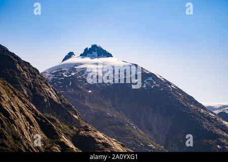 Dieses Bild eines schneebedeckten Berg in Alaska bei einer Wanderung in der Nähe von einem See genommen, wenn wir sie auf einen Blick heraus kam und fand eine tolle Aussicht. Stockfoto