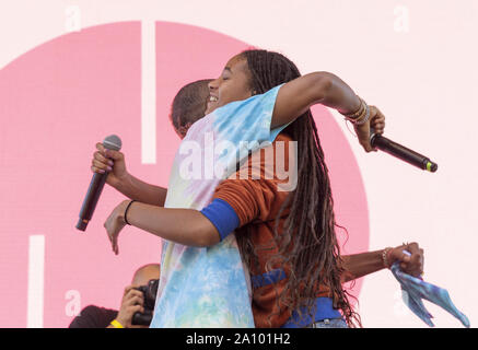 New York, New York, USA. 20 Sep, 2019. Jaden Smith und Willow Smith durchführen auf der Bühne während NYC Klima Streik Kundgebung und Demonstration am Battery Park. Credit: Ron Adar/SOPA Images/ZUMA Draht/Alamy leben Nachrichten Stockfoto