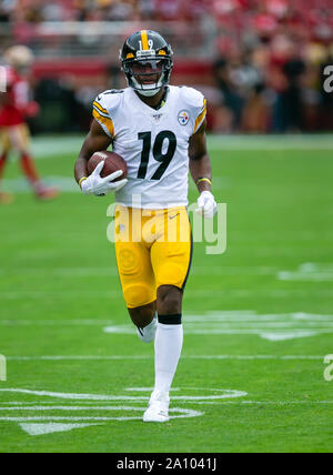 Santa Clara, CA. 22 Sep, 2019. Pittsburgh Steelers wide receiver JuJu Smith-Schuster (19) vor der NFL Football Spiel zwischen der Pittsburg Steelers und die San Francisco 49ers bei Levi's Stadion in Santa Clara, CA. Damon Tarver/Cal Sport Media/Alamy leben Nachrichten Stockfoto