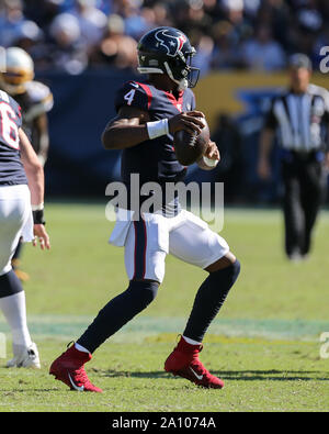 Carson, CA. 22 Sep, 2019. Houston Texans Quarterback Deshaun Watson #4 Während der NFL Houston Texans vs Los Angeles Ladegeräte an der Würde des Menschen Gesundheit Sport Park in Carson, Ca am 2. September 2019 (Foto von Jevone Moore) Credit: Csm/Alamy leben Nachrichten Stockfoto