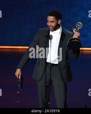 Jharrel Jerome akzeptiert die hervorragenden Hauptdarsteller, limitierte Serie oder TV Movie Award für 'Wenn Sie sehen Uns' auf der Bühne während der 71st jährlichen Primetime Emmy Awards, die in den Microsoft Theater in der Innenstadt von Los Angeles am Sonntag, 22. September 2019. Foto von Jim Ruymen/UPI Stockfoto