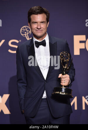 Jason Bateman, Gewinner des Award für herausragende Regie für ein Drama Serie für "Ozark "backstage bei der 71st jährlichen Primetime Emmy Awards wird am Microsoft Theater in der Innenstadt von Los Angeles am Sonntag, 22. September 2019. Foto von Christine Kauen/UPI.. Stockfoto