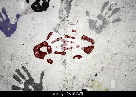 Footprints Hand auf die Wand gemalt, menschlichen Symbol, Frieden Stockfoto