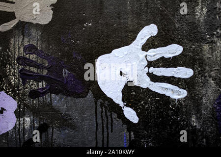 Footprints Hand auf die Wand gemalt, menschlichen Symbol, Frieden Stockfoto