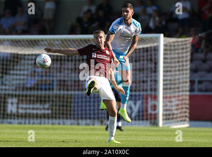 Northampton, Großbritannien. 21. September 2019 in Crawley Tom Dallison während der Sky Bet Liga eine Übereinstimmung zwischen Northampton Town und Crawley Town an der PTS Akademie Stadion in Northampton. Quelle: Tele Images/Alamy leben Nachrichten Stockfoto