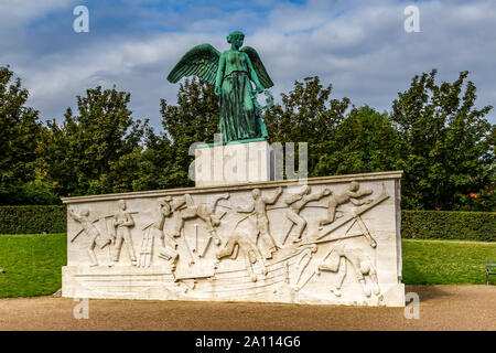 Frieden Statue Engel der Langelinie, das Denkmal zum Gedenken an die zivilen Dänischen Segler, die ihr Leben während des Ersten Weltkrieges verloren. Das Denkmal Stockfoto