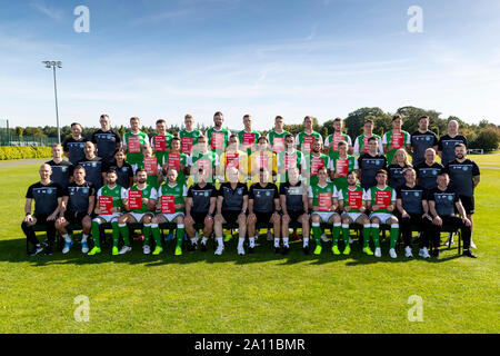 Teamgruppe, von links nach rechts, Top Tow: Calvin Charlton (Head of Performance Analysis), Rory Monks (Senior Sports Therapist), Josh Vela, Glenn Middleton, Oli Shaw, Jason Naismith, Florian Kamberi, Vykintas Slivka, Steven Whittaker, Tom James, Scott Allan, Joe Newell, Colin Clancy (Lead Football Scientist), Duncan Reid (Club Doctor). Mittlere Reihe - Finlay stark (Academy Administration and Operations Manager), Paul Green (Lead Strength and Conditioning Coach), Paola Rodriguez (Performance Nutritionist), Daryl Horgan, Melker Hallberg, Ryan Porteous, Ofir Marciano, Chris Maxwell, Adam Jackson, Chri Stockfoto