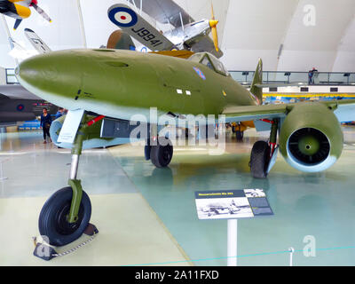 Royal Air Force (RAF) Museum/Hendon, London, UK - 29. Juni 2014: Reale historische Flugzeuge aus der ganzen Welt auf Anzeige: Messerschmitt Me 262 Stockfoto