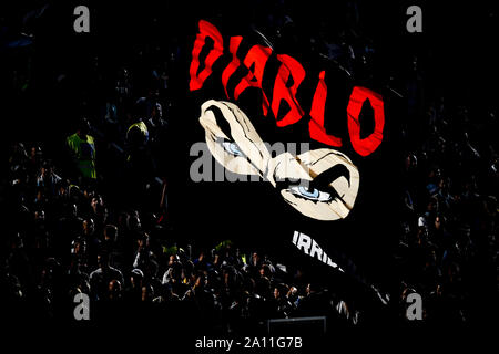 Rom, Italien. 22 Sep, 2019. Lazio Anhänger während der Serie ein Match zwischen Latium und Parma Calcio 1913 im Stadio Olimpico, Rom, Italien Am 22. September 2019. Credit: Giuseppe Maffia/Alamy leben Nachrichten Stockfoto