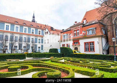 Wroclaw, Polen - Dezember 8,2017: Das ossolineum (Nationale Ossolinski Institut) kombiniert die Bibliothek und Museum, mit barocken Park und Univers eingerichtet Stockfoto