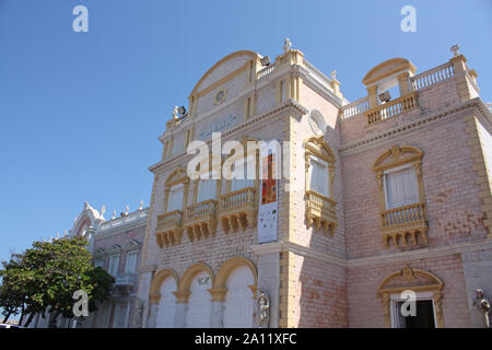 Die berühmten Heredia Theater im Zentrum von Cartagena. Offiziell Adolfo Mejia Theater, innerhalb des ummauerten Fläche von Cartagena entfernt. Seine Konstruktion Stockfoto