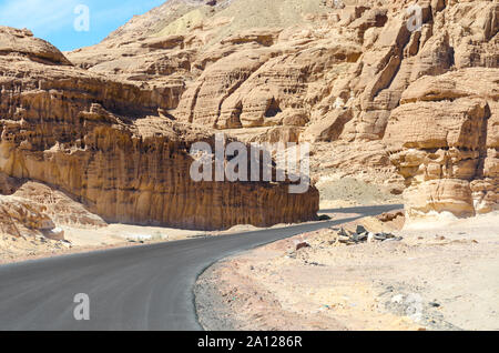 Biegen Sie in den Bergen in Ägypten Dahab, South Sinai Stockfoto