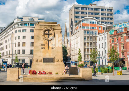 Bristol Ehrenmal, der Zweite Weltkrieg War Memorial, im Zentrum der Stadt als Denkmal zu denen aus Bristol, die ihr Leben verloren. Avon, England. Großbritannien Stockfoto