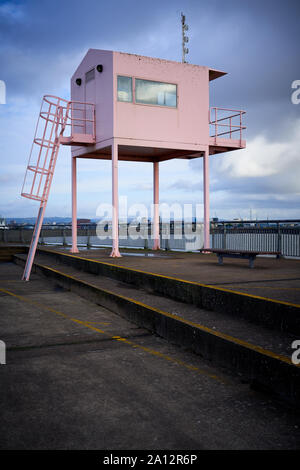 Gebäude der Yacht Master, Cardiff Bay, Großbritannien Stockfoto