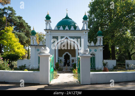 Die Shah Jahan Moschee in Woking, Surrey, UK, der erste Zweck gebauten Moschee in Großbritannien. Es wurde 1889 erbaut und ist eine denkmalgeschützte Gebäude. Stockfoto