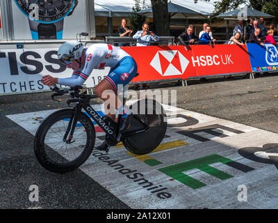 Elynor Backstedt von Großbritannien die Bronzemedaille in der Frauen Junior Einzelzeitfahren am Yorkshire 2019 UCI Road World Championships in Harrogate, North Yorkshire England Stockfoto