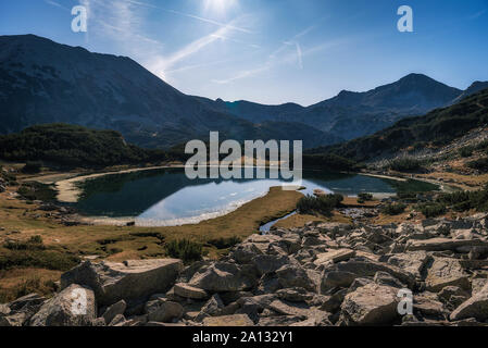 Panoramablick morgen Blick auf Muratovo See, Pirin-gebirge, Bulgarien Stockfoto