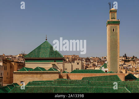 Qarawiyīn-Moschee (Moschee al-Qarawiyyin) fes Marokko die zweitgrößte Moschee, in 857 erbaut, ist eine der ältesten Universitäten der Welt Stockfoto