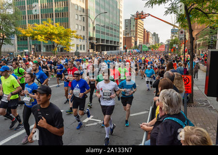 Montreal, Kanada - 22 September 2019: Läufer und Teilnehmer an den Start des Marathon Stockfoto