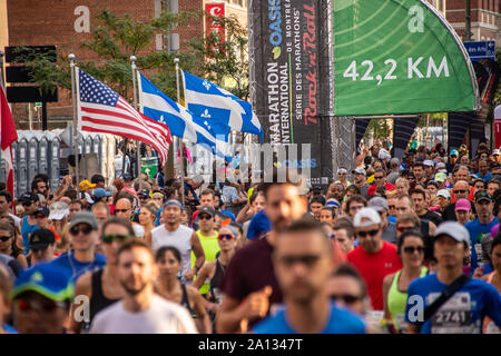 Montreal, Kanada - 22 September 2019: Läufer und Teilnehmer an den Start des Marathon Stockfoto