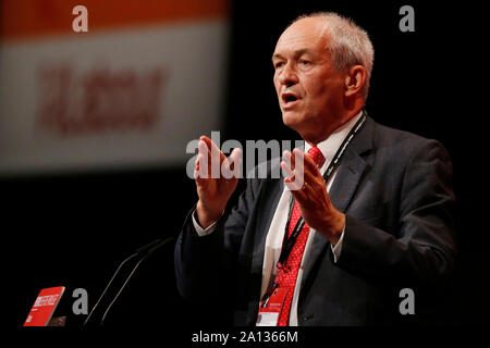 Brighton, UK. 23 Sep, 2019. Richard Corbett, MDEP, spricht während der jährlichen Konferenz der Labour Party 2019 in Brighton, UK. Montag, September 22, 2019. Foto Credit: Lukas MacGregor/Alamy leben Nachrichten Stockfoto