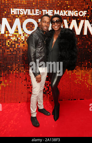 Lemar und Mica Paris Ankunft auf dem Hitsville: Die Herstellung von Motown Premiere im Odeon Leicester Square, London. Stockfoto