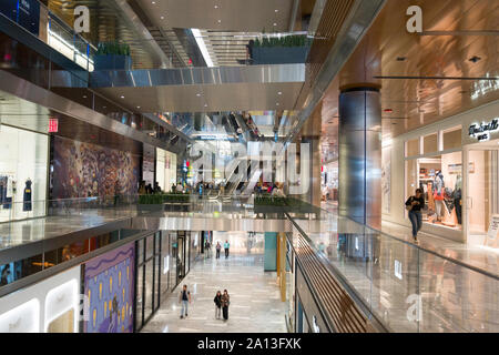 Die Geschäfte am Hudson Yards Komplex, NYC, USA Stockfoto