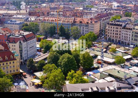 Blick auf den Viktualienmarkt, Altstadt, München, Oberbayern, Bayern, Deutschland Stockfoto