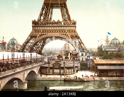 Vintage photochrom Bild der Eiffelturm während der Exposition Universelle 1900. Stockfoto