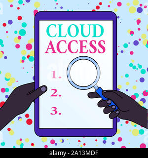 Schreiben Hinweis Übersicht Cloud zugreifen. Business Konzept für Software Werkzeug zwischen der Organisation und dem Anbieter Hände halten Lupe gegen Stockfoto