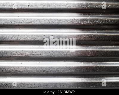 Zerkratzte Silber ridged Wellblech Panel Stockfoto