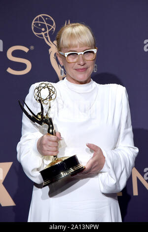 September 22, 2019, Los Angeles, Kalifornien, USA: Patricia Arquette bei den Emmy Awards 2019 drücken Sie die Zimmer mit ihrem Award für die Beste Nebendarstellerin in einer limitierten Serie", die in den Microsoft Theater in Los Angeles. (Bild: © Kay Blake/ZUMA Draht) Stockfoto