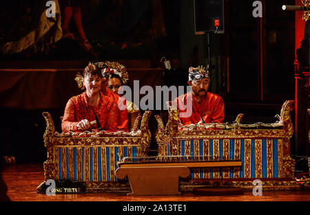Gamelan Ensemble ist die traditionelle Musik der Shona, Sundanesisch, und Balinesischen in Indonesien, die sich überwiegend aus perkussiven Instrumenten. Stockfoto