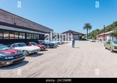 Das Äußere des Sammler Auto Vault in Santa Paula, Kalifornien. Diesem Standort werden klassische Autos für viele Kunden. Stockfoto