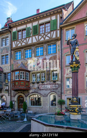 Stein am Rhein ist eine historische Stadt und eine Gemeinde im Kanton Schaffhausen in der Schweiz. Das mittelalterliche Zentrum behält die alte Straße Plan Stockfoto